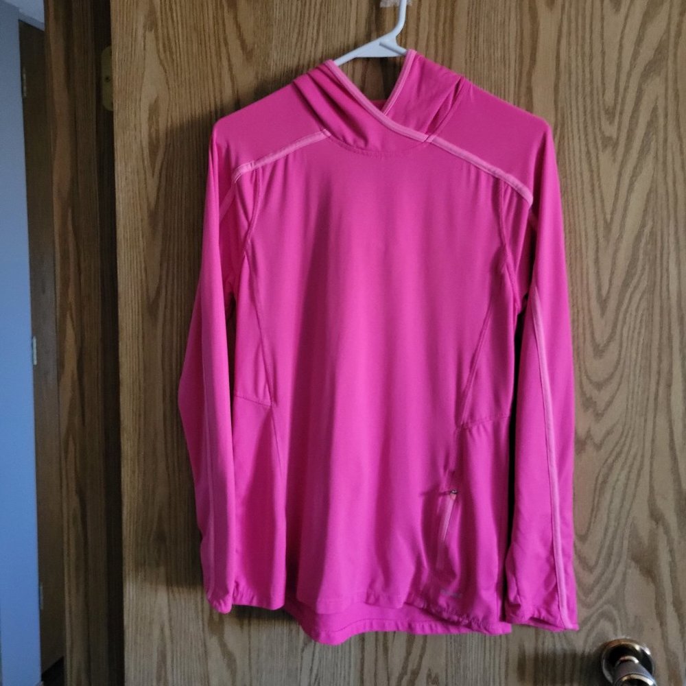 Pink Workout Yoga Top with Hood